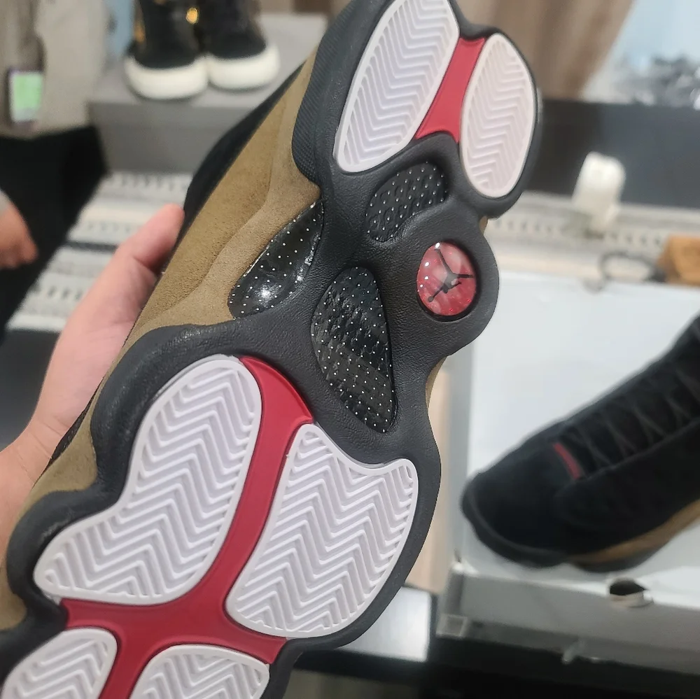 Jordan 13 - Picture 4 of 6